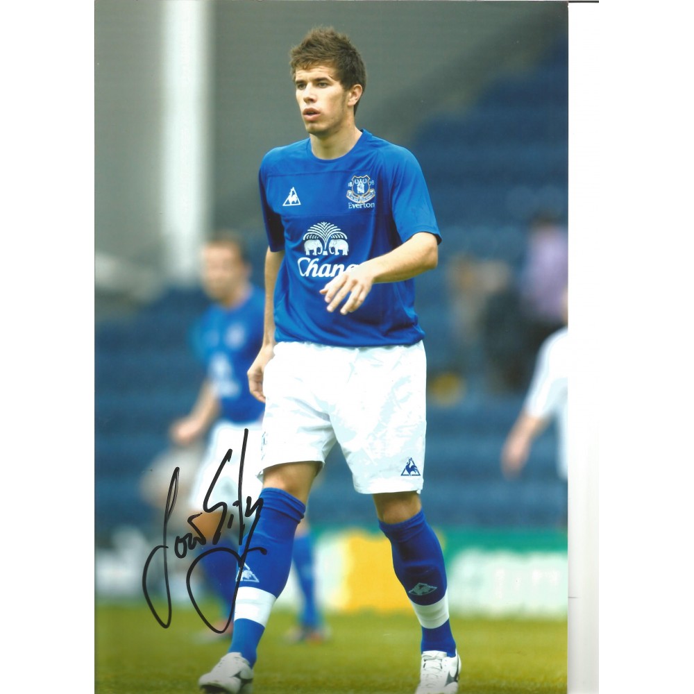 Marco Silva Everton Signed 10 x 8 inch football photo. Marco Silva Everton Signed 10 x 8 inch football photo.