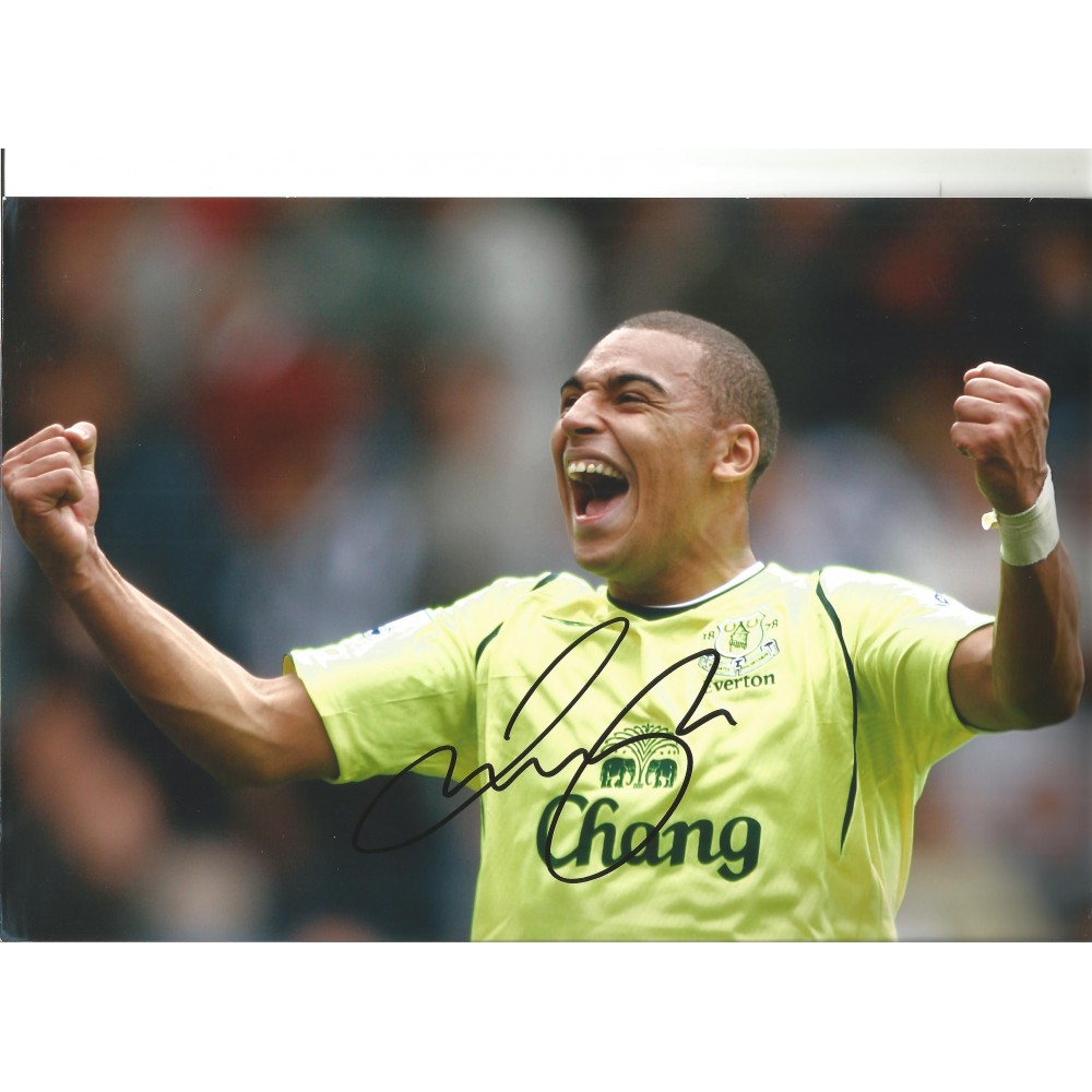 James VaughanV Everton Signed 10 x 8 inch football photo. James VaughanV Everton Signed 10 x 8 inch football photo.