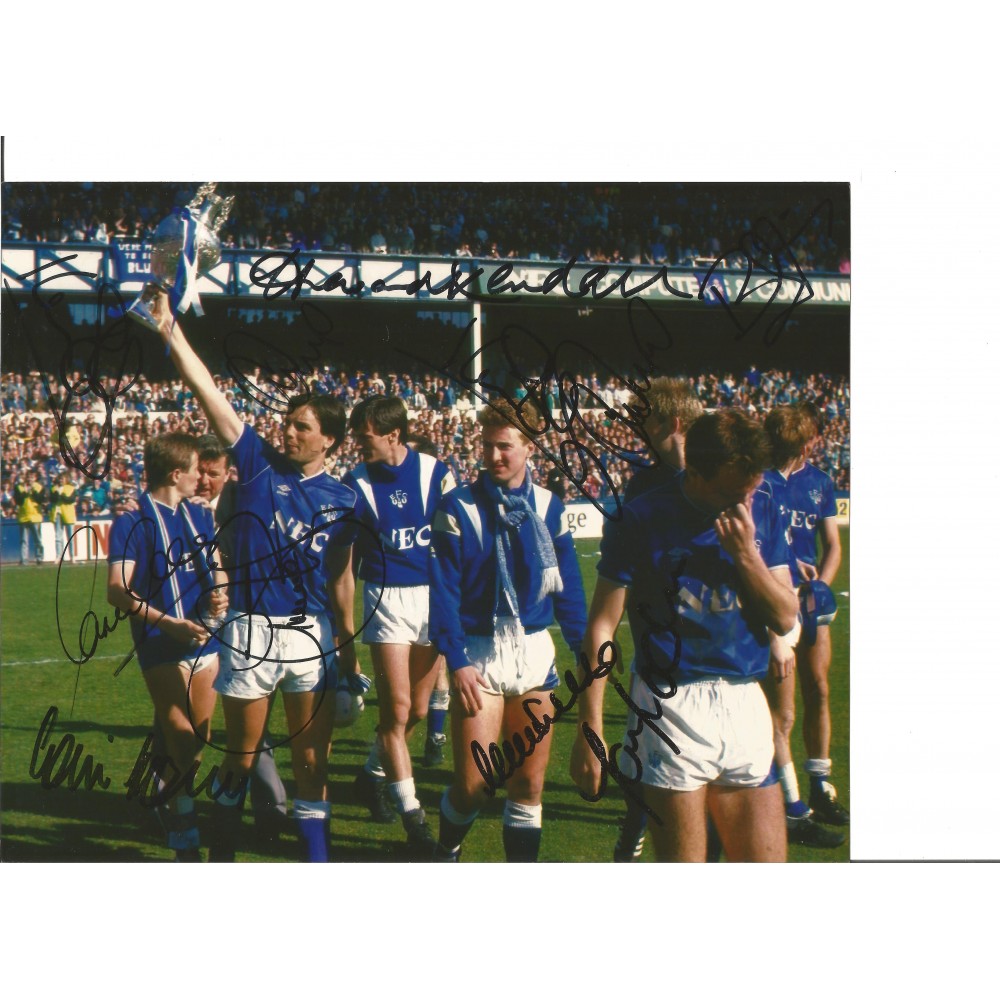 Howard Kendal, Adrian Heath, Graham Sharp, Graham Stuart, Paul Rideout, Neville Southall Eleven Signatures Everton Multi Squad Signed 10 x 8 inch Football Photo. Howard Kendal, Adrian Heath, Graham Sharp, Graham Stuart, Paul Rideout, Neville Southall Eleven Signatures Everton Multi Squad Signed 10 x 8 inch Football Photo.