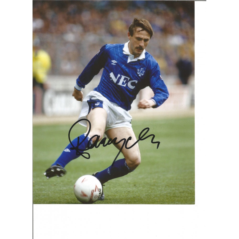 Robert Warzycha Everton Signed 10 x 8 inch football photo. Robert Warzycha Everton Signed 10 x 8 inch football photo.