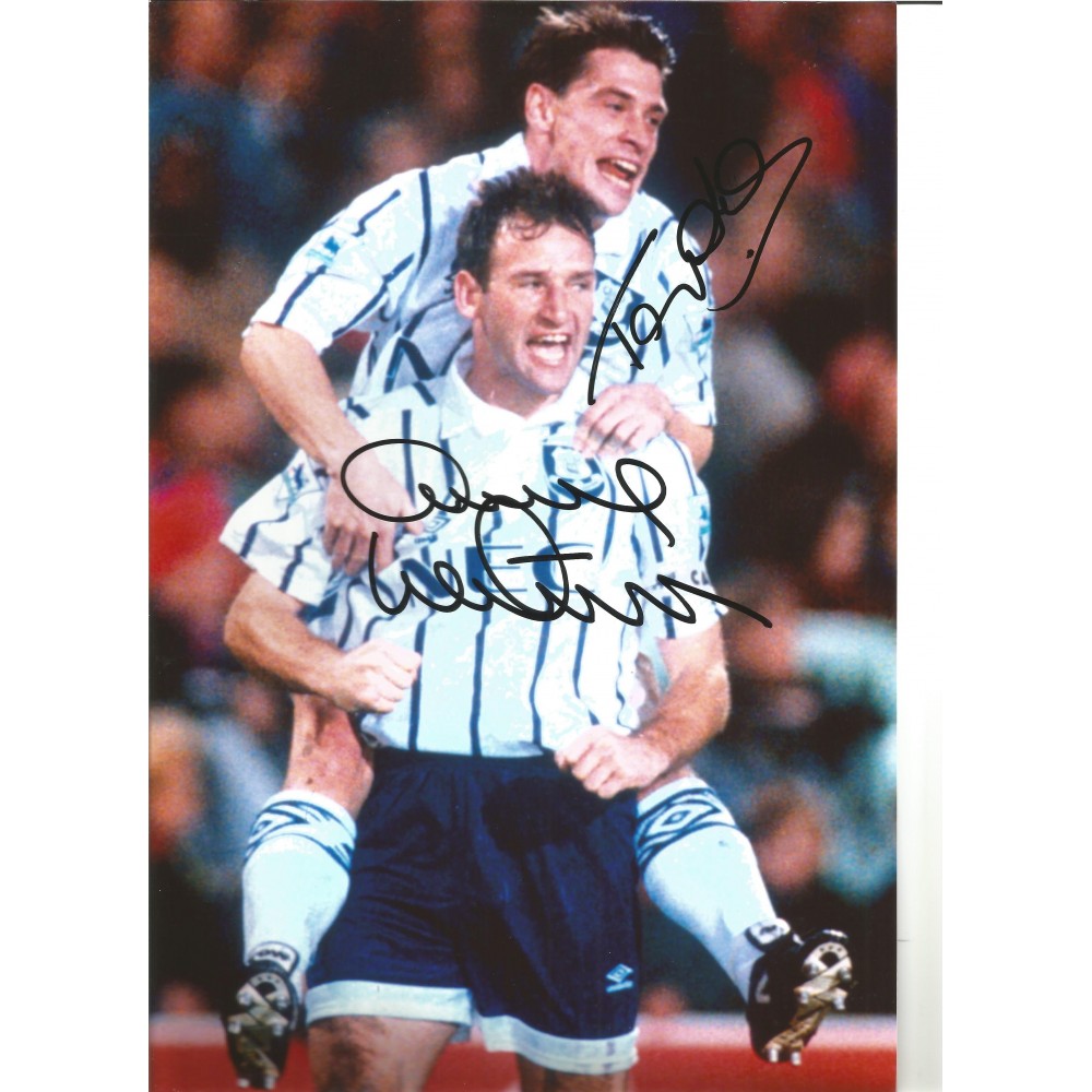 Tony Cottee and Dave Watson Everton Signed 10 x 8 inch football photo. Tony Cottee and Dave Watson Everton Signed 10 x 8 inch football photo.