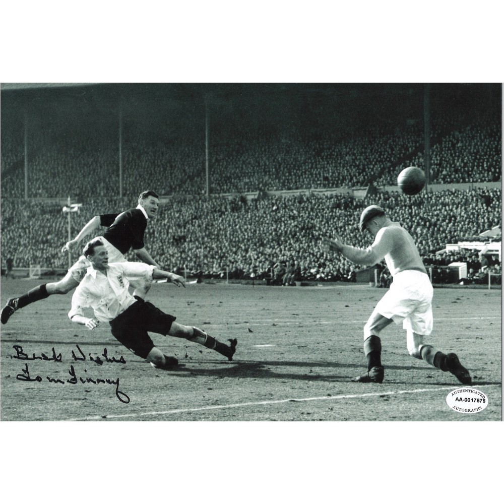 Tom Finney Preston Signed 10 x 8 inch football photo. Tom Finney Preston Signed 10 x 8 inch football photo.