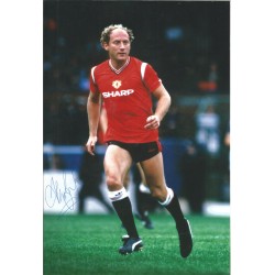Alan Brazil Man United Signed 10 x 8 inch football photo.