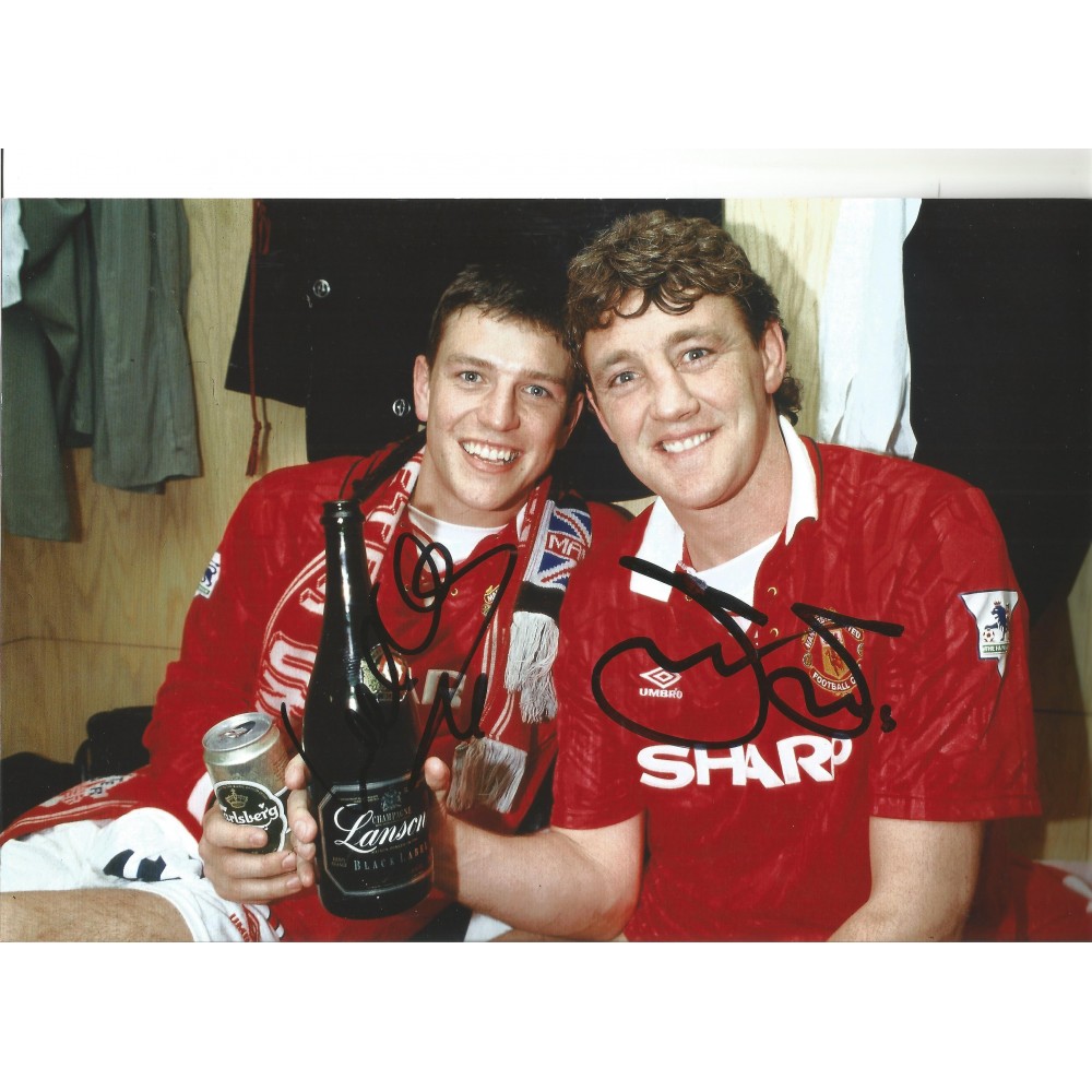 Steve Bruce and Lee Sharpe Man United Signed 10 x 8 inch football photo. Steve Bruce and Lee Sharpe Man United Signed 10 x 8 inch football photo.