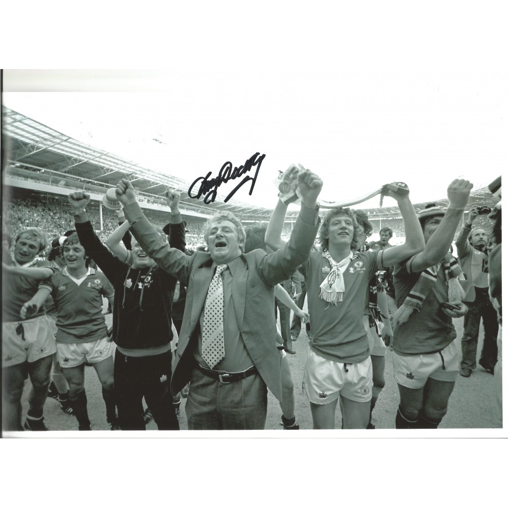 Tommy Docherty Man United Signed 10 x 8 inch football photo. Tommy Docherty Man United Signed 10 x 8 inch football photo.