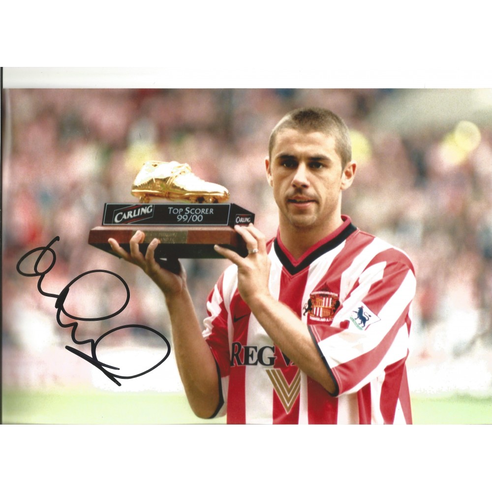 Kevin Phillips Sunderland Signed 10 x 8 inch football photo. Kevin Phillips Sunderland Signed 10 x 8 inch football photo.