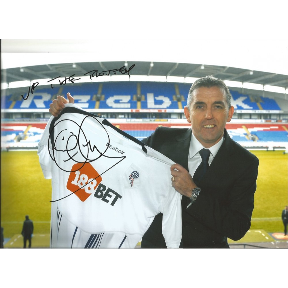 Owen Coyle Bolton Signed 10 x 8 inch football photo. Owen Coyle Bolton Signed 10 x 8 inch football photo.