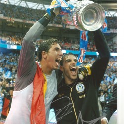 Jordi Gomez and Louis Robles Wigan Signed 10 x 8 inch football photo. Jordi Gomez and Louis Robles Wigan Signed 10 x 8 inch football photo.