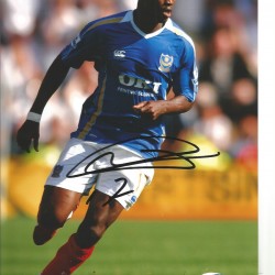 John Utaka and Sulley Muntari Portsmouth Signed 10 x 8 inch football photo. John Utaka and Sulley Muntari Portsmouth Signed 10 x 8 inch football photo.