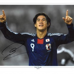 Shinji Okazaki Collage Japan Signed 16 x 12 inch football photo. Shinji Okazaki Collage Japan Signed 16 x 12 inch football photo.
