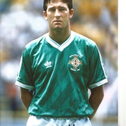 Norman Whiteside Northern Ireland Signed 10 x 8 inch football photo. Norman Whiteside Northern Ireland Signed 10 x 8 inch football photo.