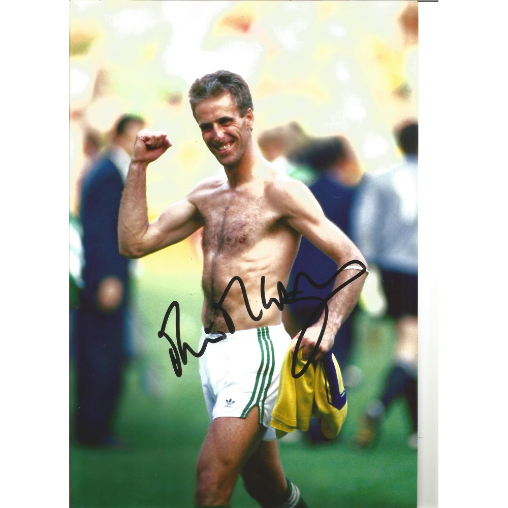 Mick Mcarthy Ireland Signed 10 x 8 inch football photo. Mick Mcarthy Ireland Signed 10 x 8 inch football photo.