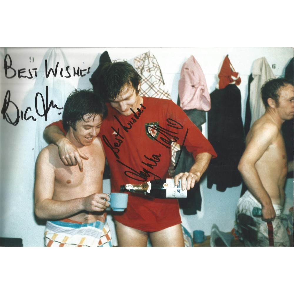Brian Flynn and Leighton Phillips Wales Signed 12 x 8 inch football photo. Brian Flynn and Leighton Phillips Wales Signed 12 x 8 inch football photo.
