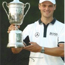 Martin Kaymer Signed 10 x 8 inch golf photo. Martin Kaymer Signed 10 x 8 inch golf photo.