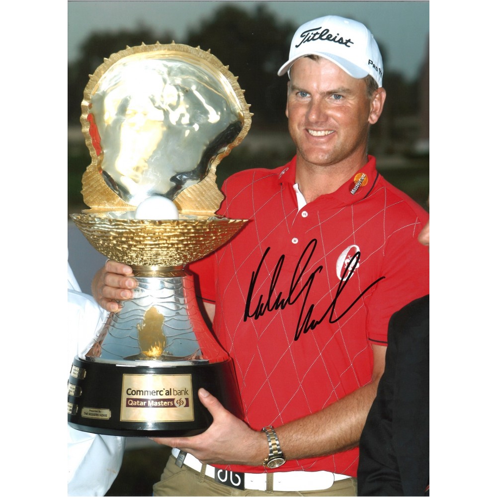 Robert Karlsson Signed 10 x 8 inch golf photo.