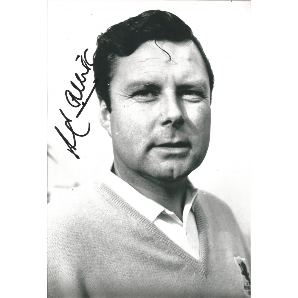 Peter Alliss Signed 10 x 8 inch golf photo.