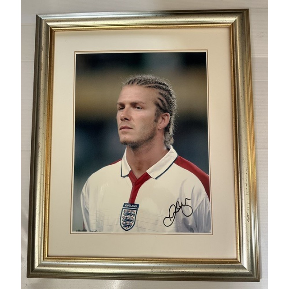 David Beckham Signed Framed England Football Photograph Display David Beckham Signed Framed England Football Photograph Display
