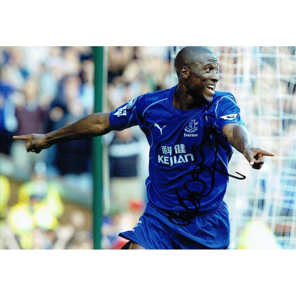 Kevin Campbell Autograph Everton Signed 12 x 8 inch football photo. Kevin Campbell Autograph Everton Signed 12 x 8 inch football photo.