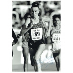 Liz McColgan Signed 8 x 10 Inch Black & White Official Press Photo of Liz Running & Winning the 3000M