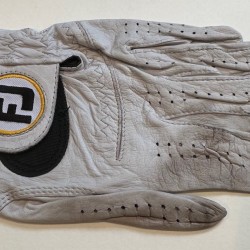 MIKE WIEBI SIGNED GAME WORN GOLF GLOVE MIKE WIEBI SIGNED GAME WORN GOLF GLOVE