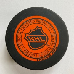 Pavel Bure Signed Official Canucks NHL Ice Hockey Puck Pavel Bure Signed Official Canucks NHL Ice Hockey Puck