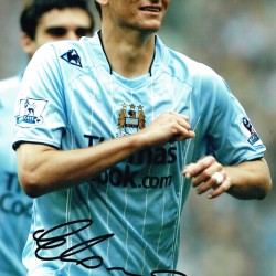 Elano Autograph Signed Manchester City 12 x 8 inch Football Photograph Elano Autograph Signed Manchester City 12 x 8 inch Football Photograph