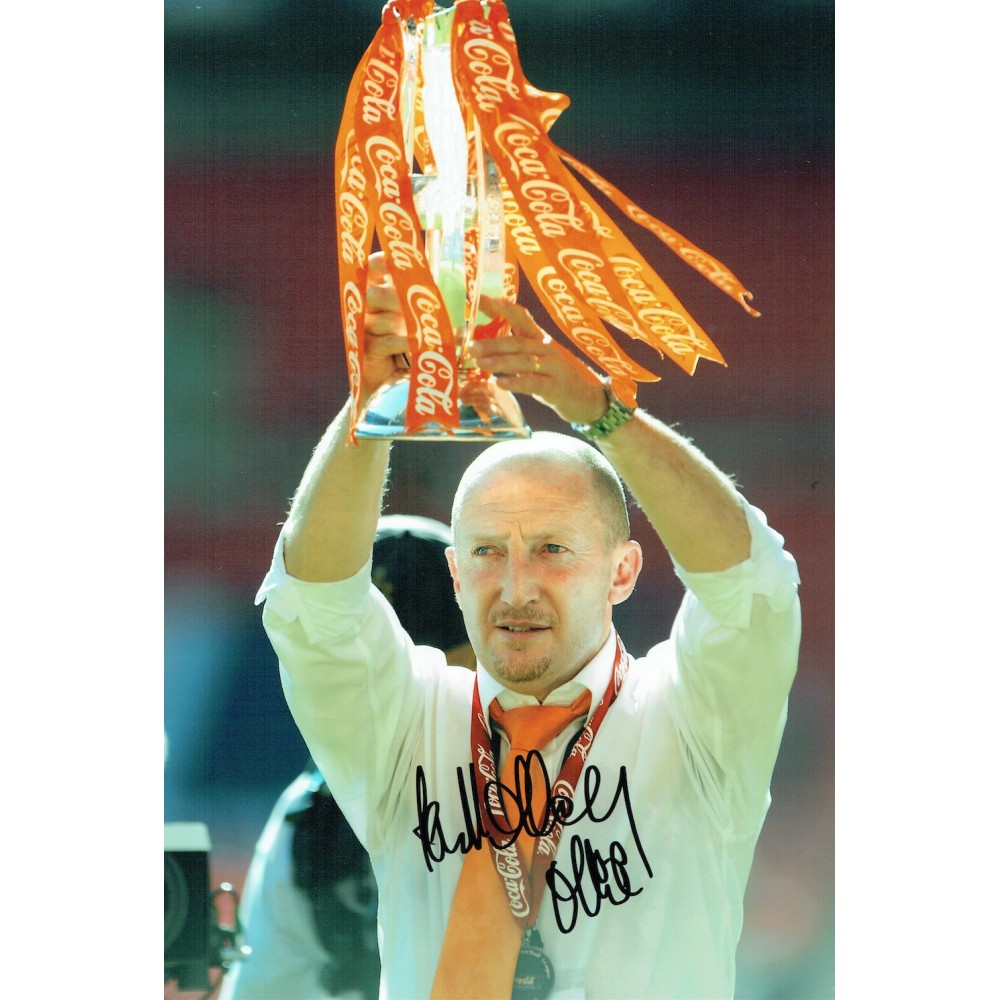 Blackpool Ian Holloway Signed 8x12 Football Photograph Blackpool Ian Holloway Signed 8x12 Football Photograph