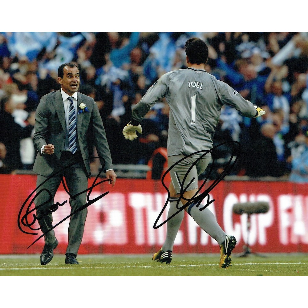 Roberto Martinez & Joel Robles Signed Wigan 2013 FA Cup Victory 10 x 8 inch Football Photograph Roberto Martinez & Joel Robles Signed Wigan 2013 FA Cup Victory 10 x 8 inch Football Photograph