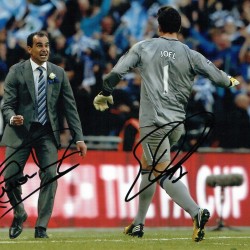 Roberto Martinez & Joel Robles Signed Wigan 2013 FA Cup Victory 10 x 8 inch Football Photograph Roberto Martinez & Joel Robles Signed Wigan 2013 FA Cup Victory 10 x 8 inch Football Photograph