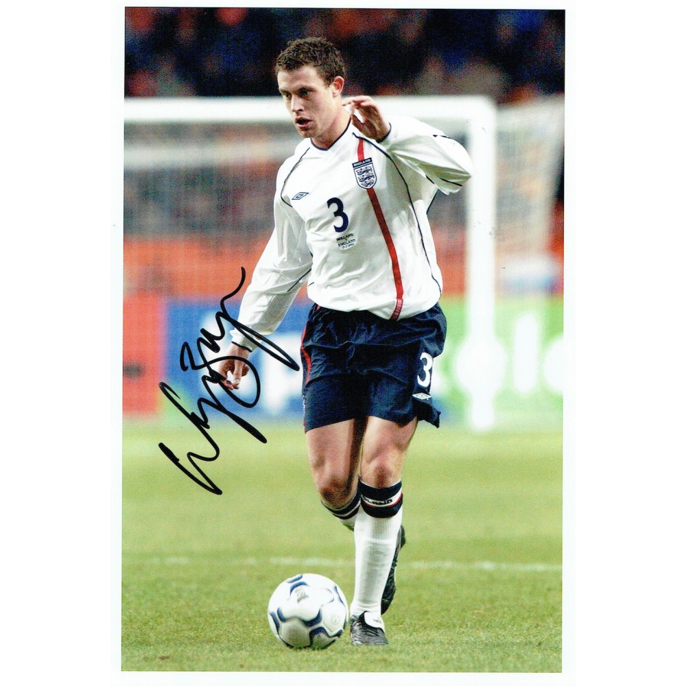 Wayne Bridge England Signed 10 x 8 inch Football Photograph Wayne Bridge England Signed 10 x 8 inch Football Photograph