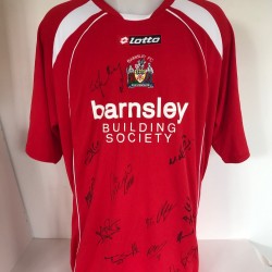 Barnsley FC Squad Signed 2009/10 Season Home Football Shirt Barnsley FC Squad Signed 2009/10 Season Home Football Shirt