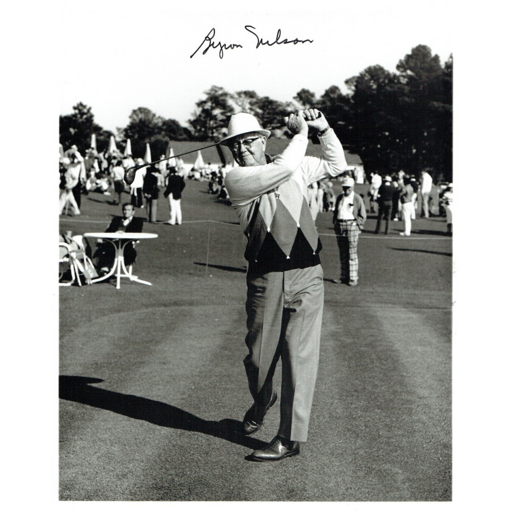 Byron Nelson (1912-2005) Signed 10x8 Golf Photograph RARE Byron Nelson (1912-2005) Signed 10x8 Golf Photograph RARE