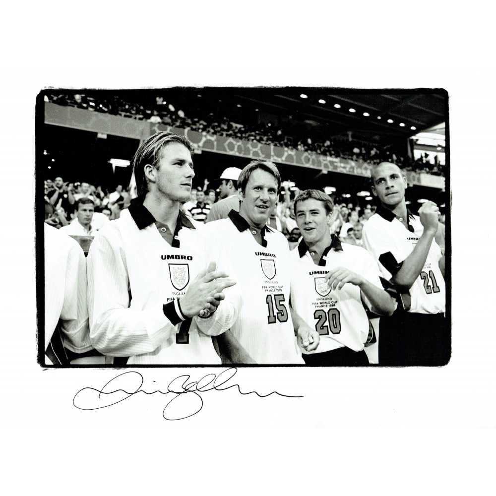 David Beckham Autograph Signed Large 30x40cm Football Photo From France 1998 World Cup David Beckham Autograph Signed Large 30x40cm Football Photo From France 1998 World Cup