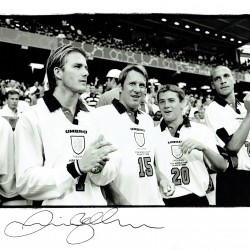 David Beckham Autograph Signed Large 30x40cm Football Photo From France 1998 World Cup David Beckham Autograph Signed Large 30x40cm Football Photo From France 1998 World Cup