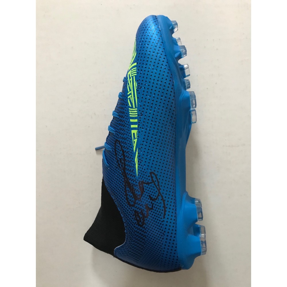 Paul Scholes Signed Manchester United Football Boot At Private Signing Paul Scholes Signed Manchester United Football Boot At Private Signing