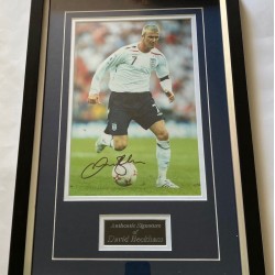 David Beckham Signed Framed England v Brazil Football Photograph Display David Beckham Signed Framed England v Brazil Football Photograph Display