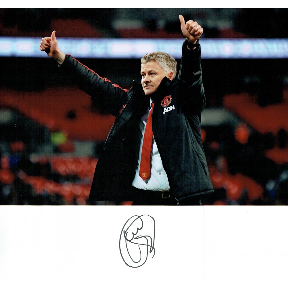 Ole Gunnar Solskjaer Signed White Card Together With Manchester Utd 8x12 Football Photograph Ole Gunnar Solskjaer Signed White Card Together With Manchester Utd 8x12 Football Photograph