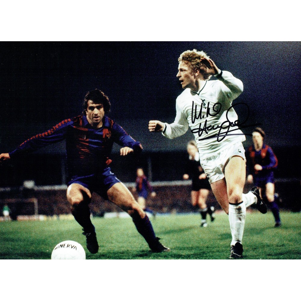 Micky Hazard Signed Large Tottenham Hotspur v Barcelona Spurs Football Photograph Micky Hazard Signed Large Tottenham Hotspur v Barcelona Spurs Football Photograph