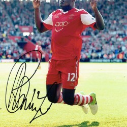 Victor Wanyama Signed Southampton 10 x 8 inch Football Photograph. Victor Wanyama Signed Southampton 10 x 8 inch Football Photograph.