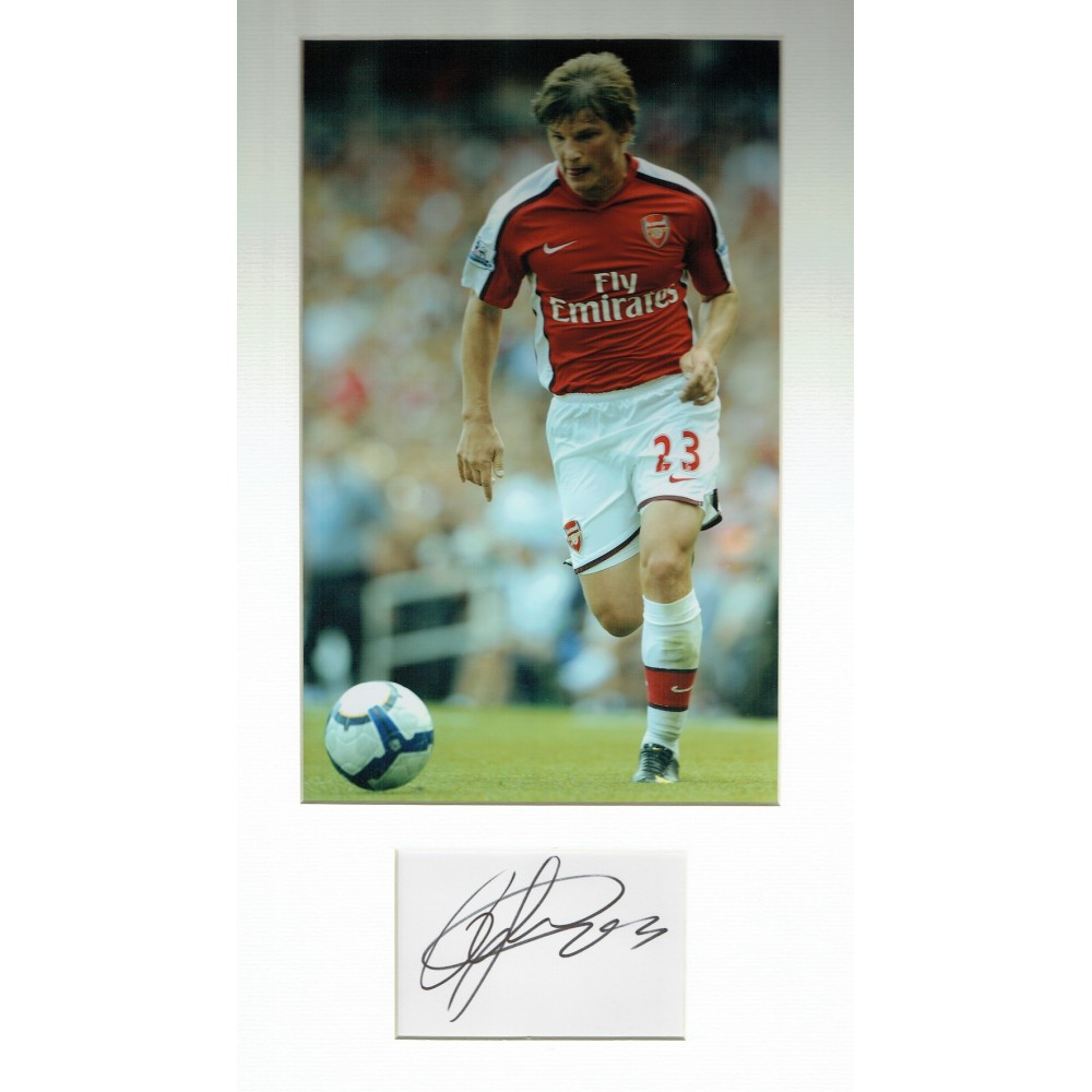 Andrey Arshavin Signed White Index Card Together With 8x12 Inch Arsenal Football Photograph