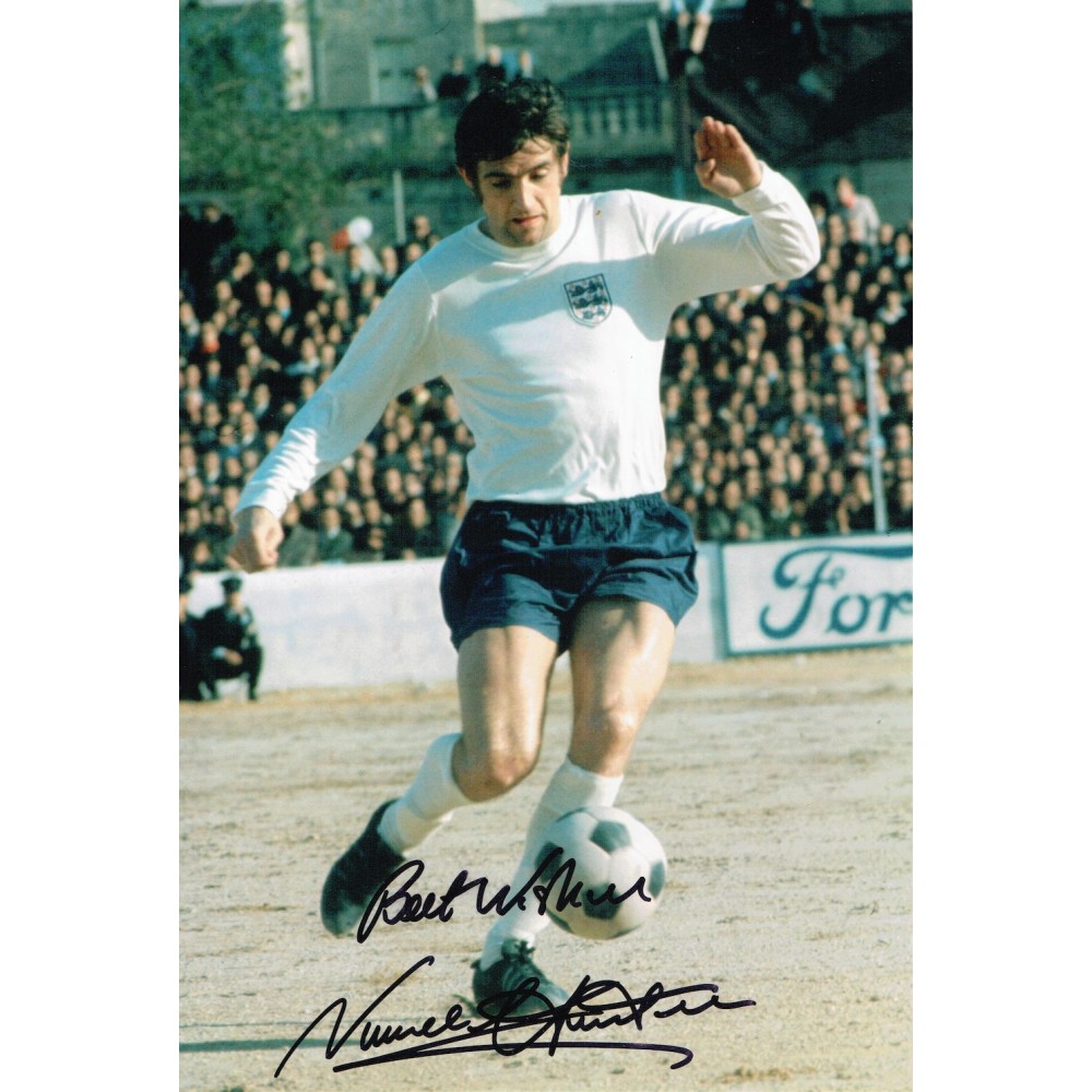 Norman Hunter Signed 8x12 England Football Photograph Norman Hunter Signed 8x12 England Football Photograph