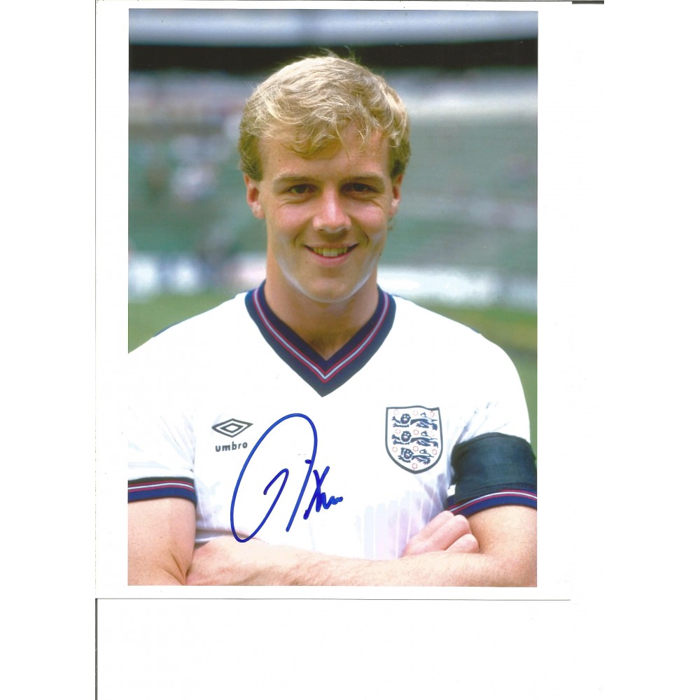 Kerry Dixon England 10 x 8 Inch Hand Signed Authentic Football Photo Kerry Dixon England 10 x 8 Inch Hand Signed Authentic Football Photo