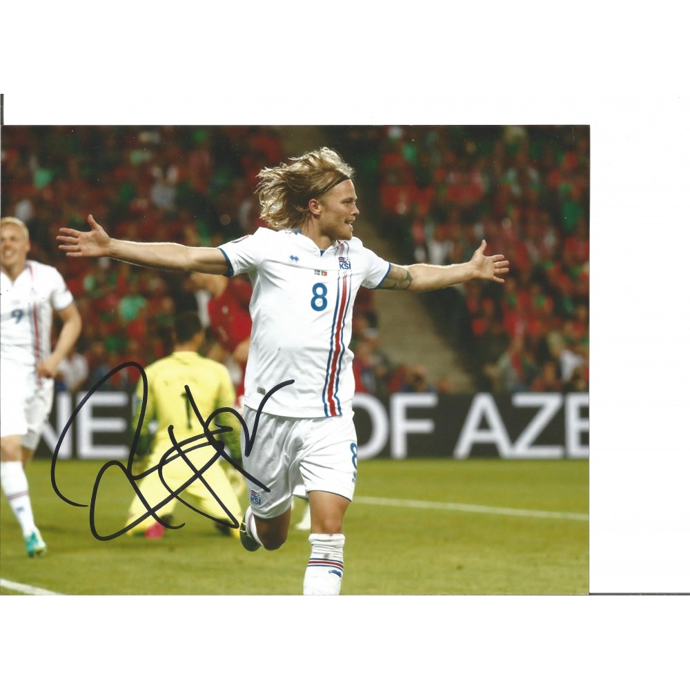 Birkir Bjarnason Iceland 10x8 Inch Hand Signed Authentic Football Photo Birkir Bjarnason Iceland 10x8 Inch Hand Signed Authentic Football Photo