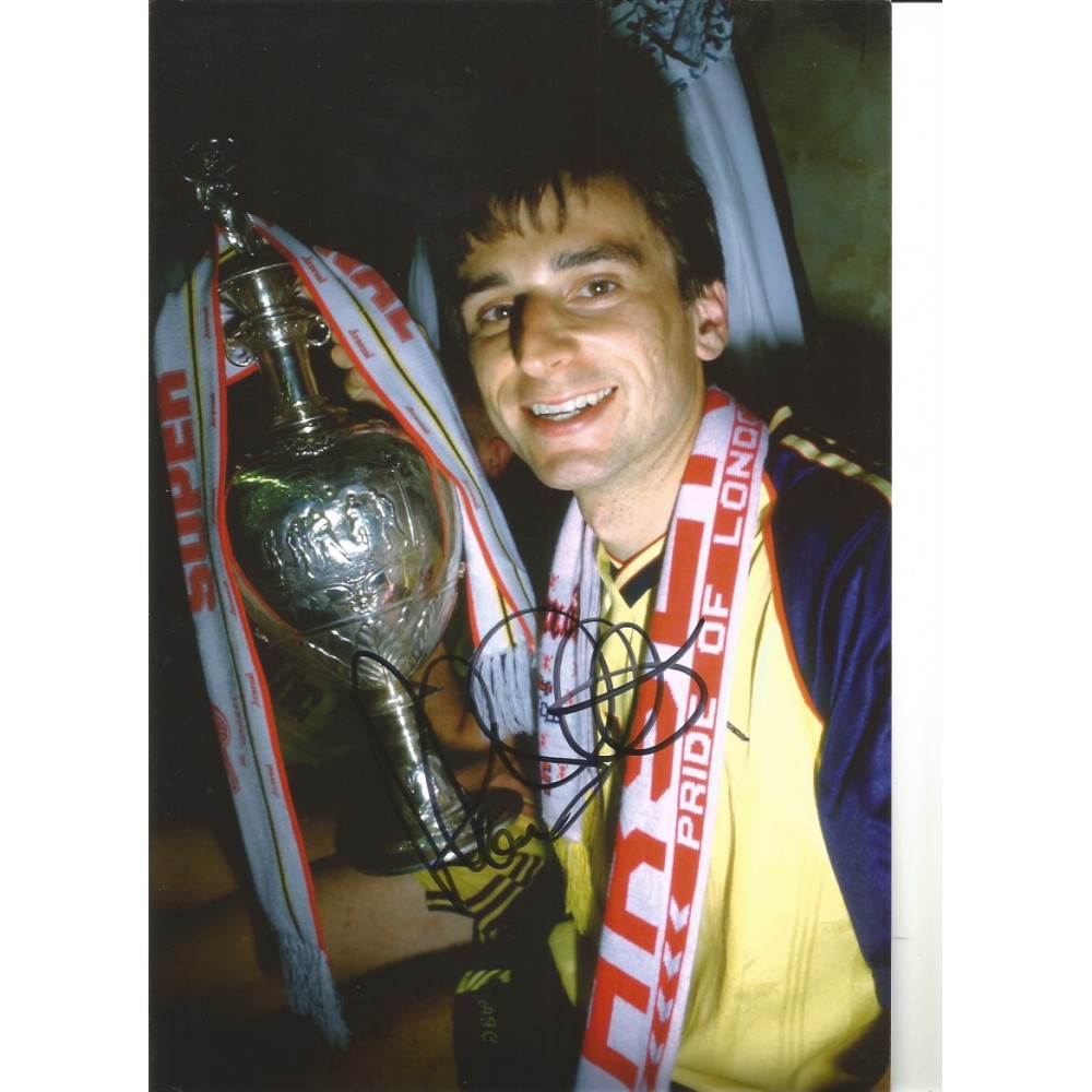 Alan Smith Arsenal Signed 12 x 8 inch football photo. Alan Smith Arsenal Signed 12 x 8 inch football photo.