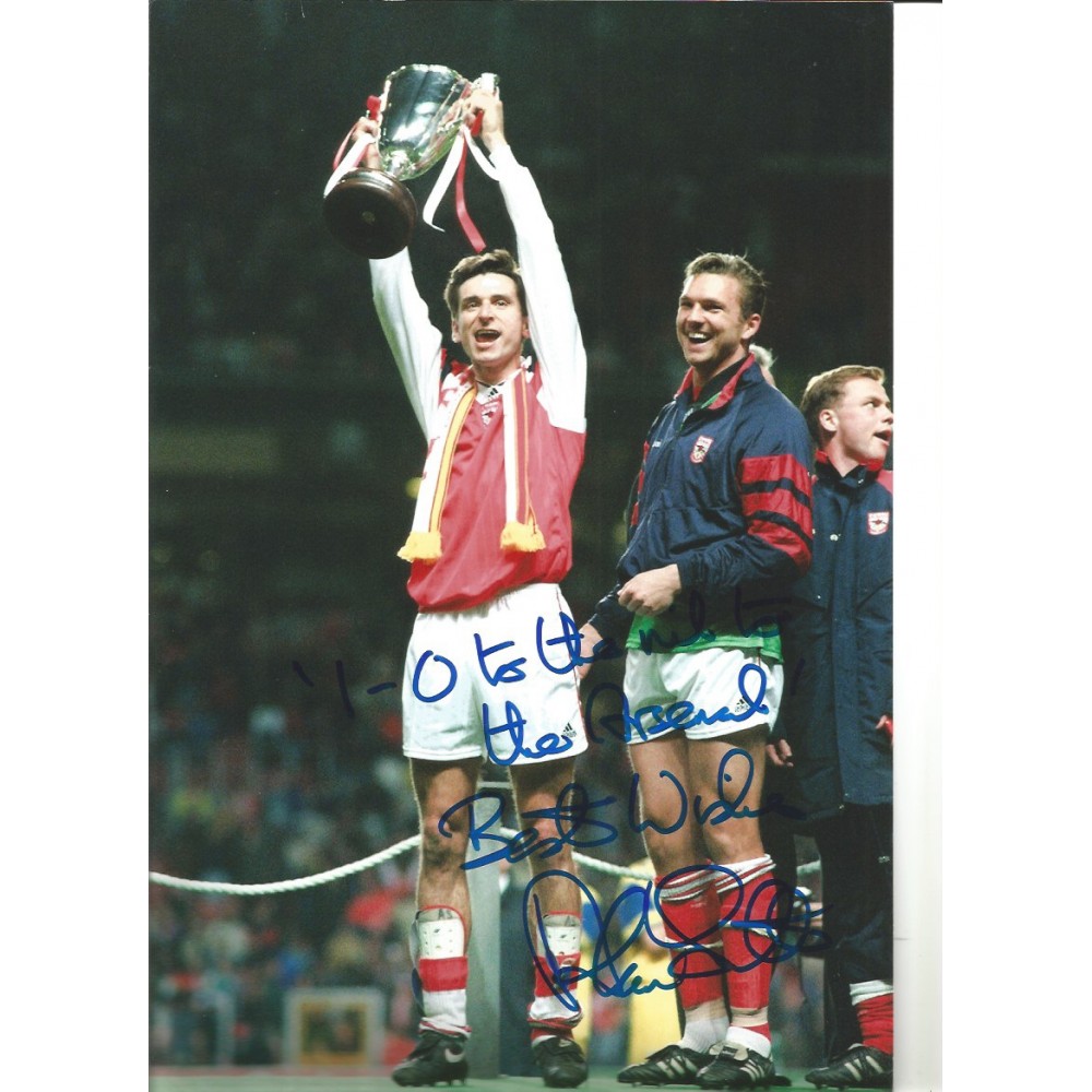 Alan Smith Arsenal Signed 12 x 8 inch football photo. Alan Smith Arsenal Signed 12 x 8 inch football photo.