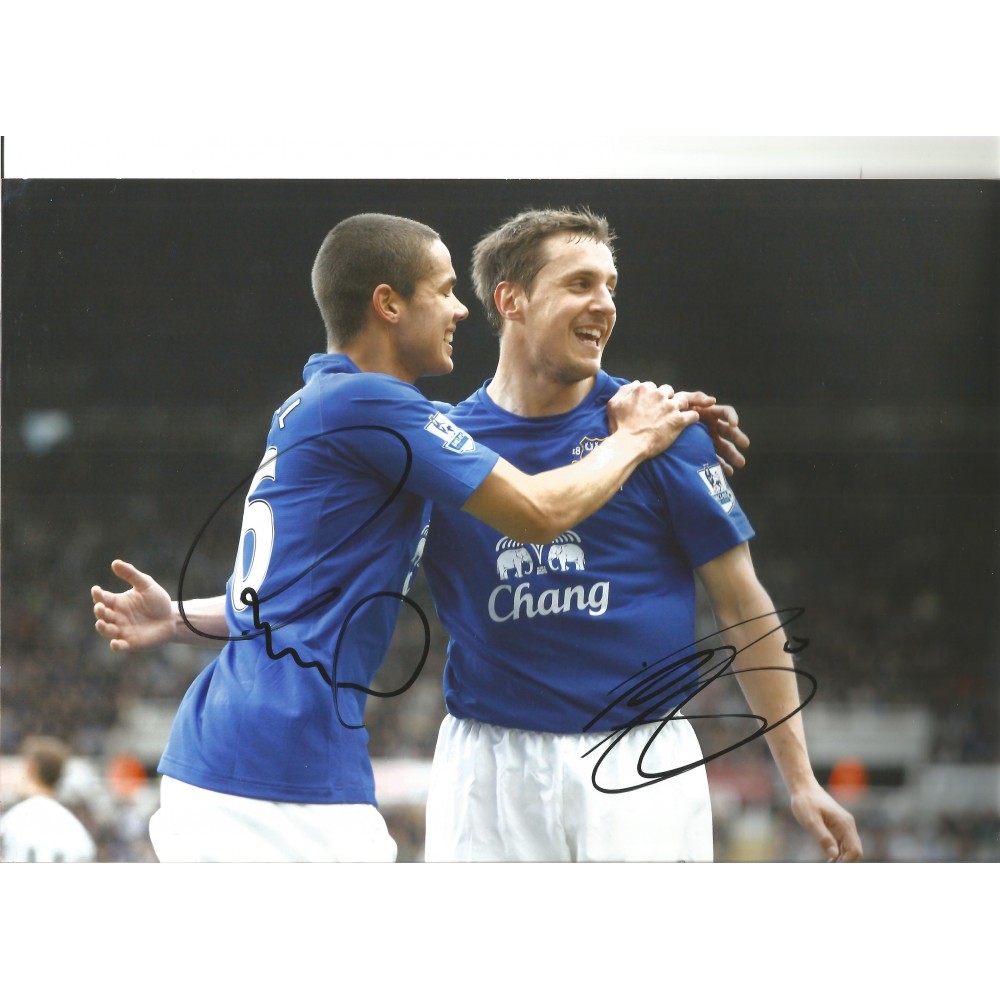 Phil Jagielka and Jack Rodwell Everton Signed 12 x 8 nch football photo.