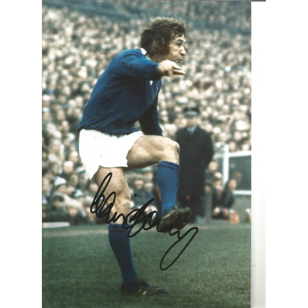 Colin Harvey Everton Signed 10 x 8 inch football photo. Colin Harvey Everton Signed 10 x 8 inch football photo.