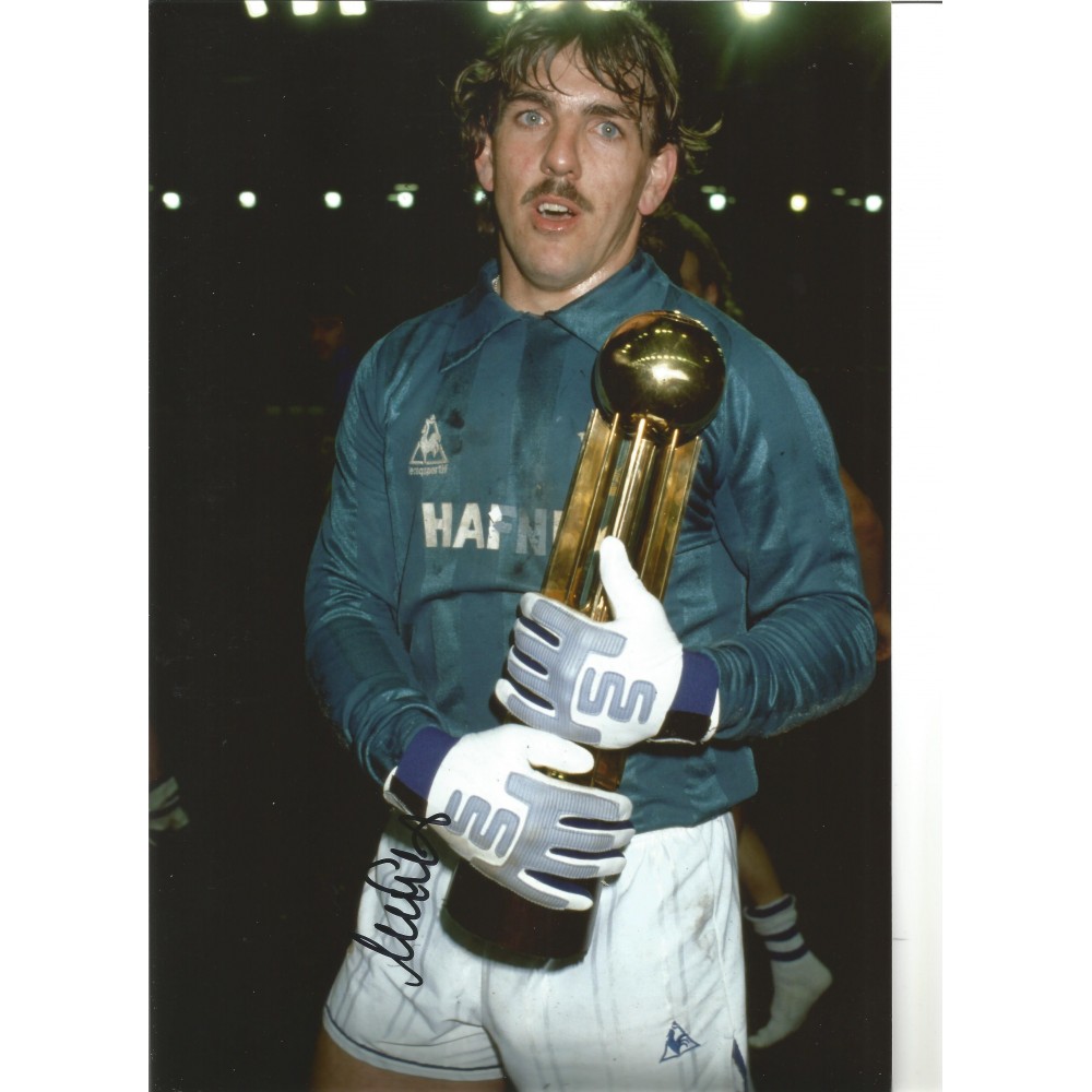Neville Southall Everton Signed 10 x 8 inch football photo. Neville Southall Everton Signed 10 x 8 inch football photo.