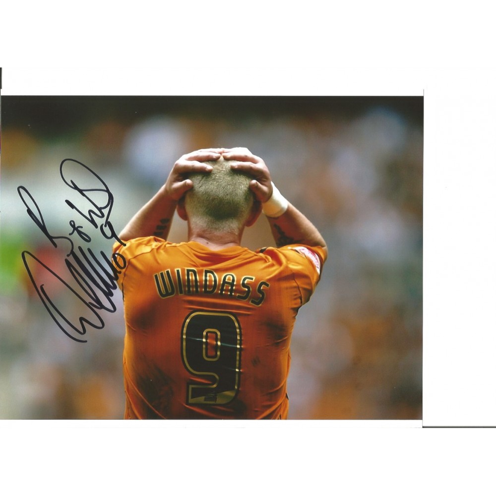 Dean Windass Hull City Signed 10 x 8 inch football photo. Dean Windass Hull City Signed 10 x 8 inch football photo.