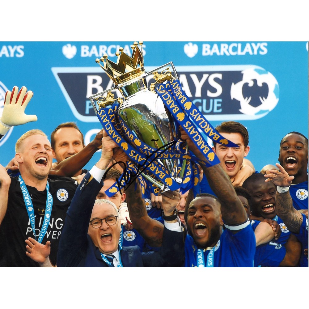 Claudio Ranieri Leicester City Signed 16 x 12 inch football photo. Claudio Ranieri Leicester City Signed 16 x 12 inch football photo.